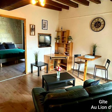 Au Lion D'Or Apartman Les Roches-l'Eveque Kültér fotó
